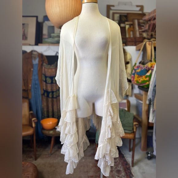 Kite & Butterfly Dreamy Ethereal Silk Chiffon Ruffled Capelet OSFA Made in LA - Picture 4 of 6